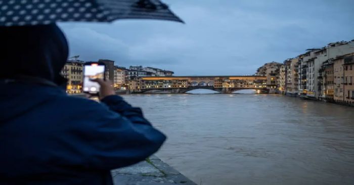 Caen lluvias torrenciales en Italia y provocan la evacuación de decenas