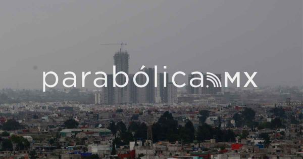 'Baña' fuerte lluvia a la capital poblana previo al Grito de Independencia