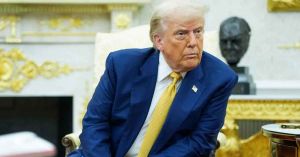 Afirma Trump no querer &quot;apoyo&quot; a críticos por el caso Epstein