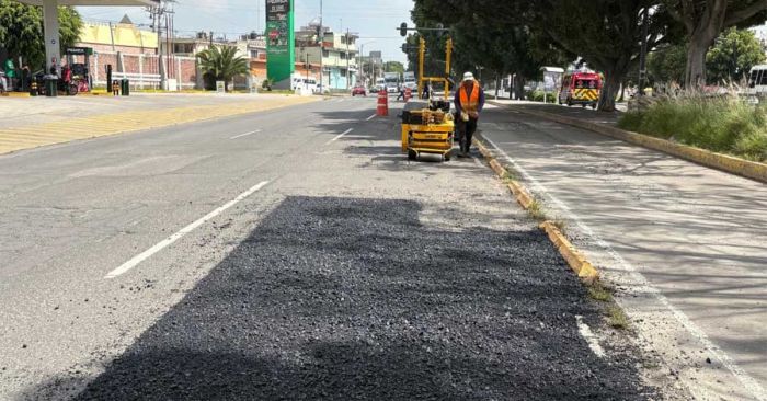 Intensifican bacheo en Puebla capital