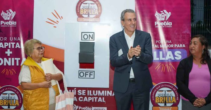 Continúa ayuntamiento de Puebla con brigadas de bacheo, limpieza e iluminación
