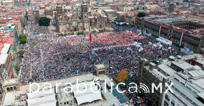 Congrega Sheinbaum a 400 mil personas en el Zócalo CDMX, celebra Brugada