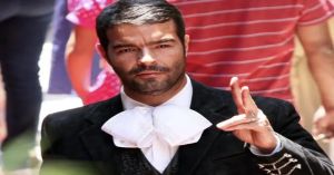 Se disculpa Pablo Montero por golpear a compa&ntilde;ero de 'Perfume de Gardenia'