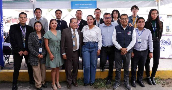 Acerca Lupita Cuautle servicios y atención directa a Lázaro Cárdenas