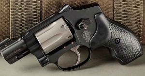 Frena Corte de Estados Unidos demanda contra armerías por tráfico de armas