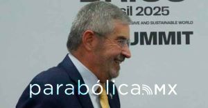 Descarta Claudia Sheinbaum la salida de Juan Ramón de la Fuente de la Cancillería
