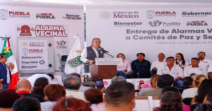 Entregan alarmas vecinales a Comités de Paz en San Baltazar Campeche