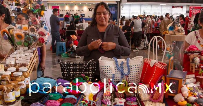 inauguran ayuntamiento y Fundación ADO el Mercadito Artesanal en la CAPU