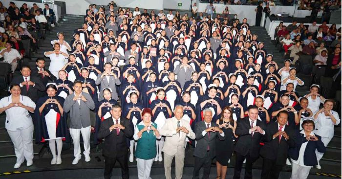 Se gradúan 337 alumnos de USEP, son la generación 2021-2025