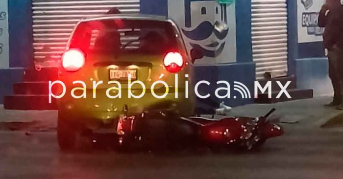 Muere motociclista atropellado por automóvilista en la 25 Poniente