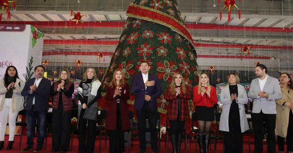 Conviven familias poblanas en el Festival Navide&ntilde;o 2025