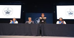 Realizan ceremonias de graduación en el CCU
