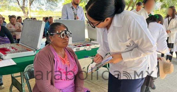 Atiende Conalep salud visual de poblaci&oacute;n en Huaquechula