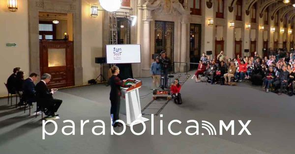 Descarta Sheinbaum que los YouTubers le &ldquo;rindan pleites&iacute;a&rdquo; en la ma&ntilde;anera