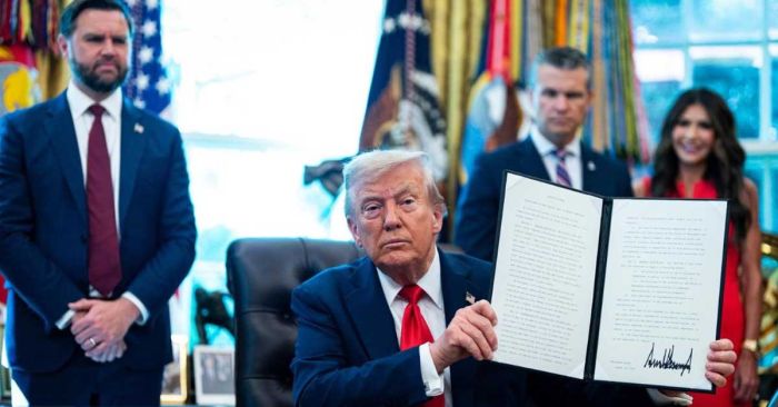 "No soy un dictador. Soy un hombre con gran sentido com&uacute;n": Trump