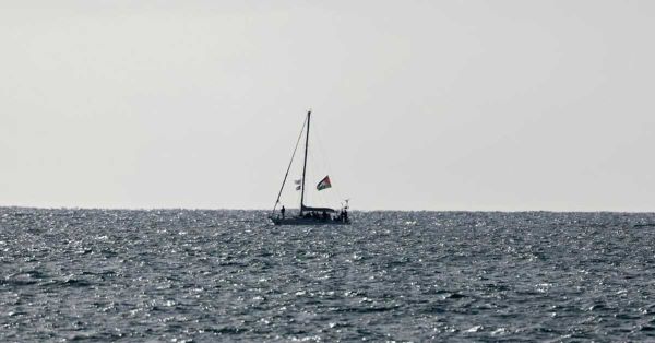 Se mantiene flotilla Sumud como &uacute;nico barco en el Mediterr&aacute;neo tras operativo de Israel