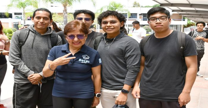 Apoya Programa Integral de Becas de la BUAP a cerca de 17 mil estudiantes al año