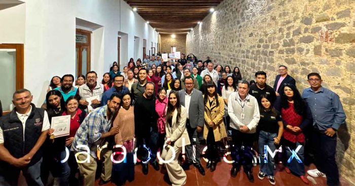 Entrega ayuntamiento de Zacatlán los Galardones Guardianes del Bienestar Animal 2025