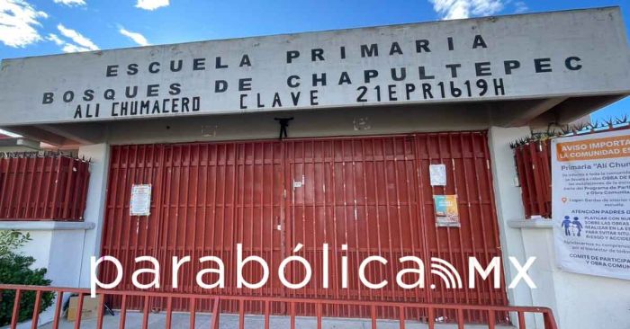 Realizan limpieza en primaria de Bosques de Chapultepec ante casos de virus Coxsackie