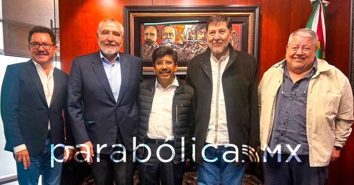 Adán y el mole