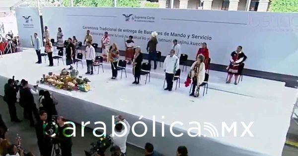 Entregan Bast&oacute;n de Mando y Servicio a Ministros de la Nueva Corte