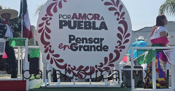 Acompaña gobierno de Puebla a migrantes en Fiestas Patrias en EU