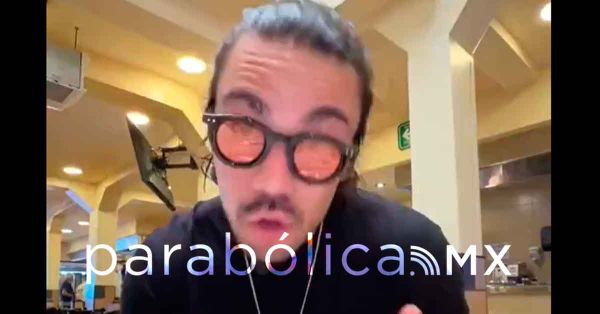 Exhibe youtuber mal servicio en famosa taquer&iacute;a de Puebla