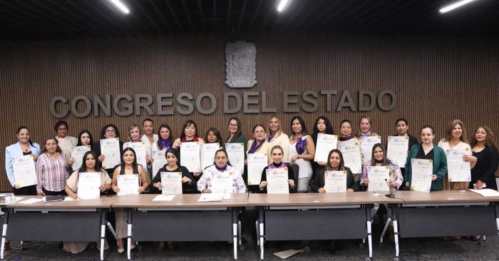 Alberga Congreso el 3er aniversario del colectivo Por las Mujeres de Puebla
