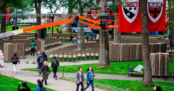 Escala conflicto entre la Universidad de Harvard y el gobierno de Trump