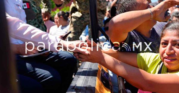 Brota solidaridad de poblanos ante daños en la Sierra Norte