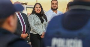 Entrega Tonantzin Fernández nuevas patrullas