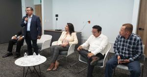 Realizan en el Congreso conversatorio sobre la “Historia del chile en nogada”