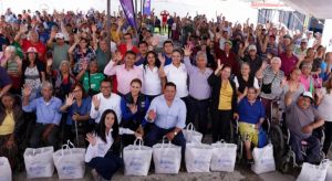 Continúa Lupita Cuautle con entrega de apoyos alimentarios