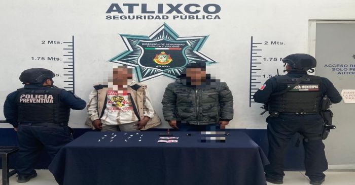 Detienen a dos hombre con sustancias ilícitas en Atlixco