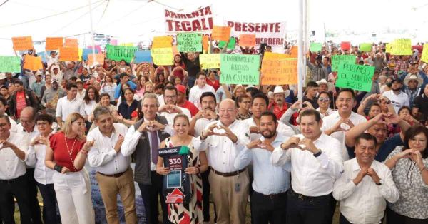 Participa Laura Artemisa en inicio de rehabilitación vial en Totimehuacan