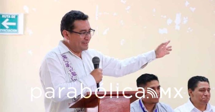 Reconoce Pavel Gaspar acciones del Ejecutivo en favor de las juntas auxiliares