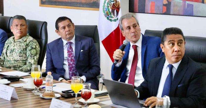 Acompaña Pepe Chedraui a Alejandro Armenta en Mesa de Coordinación Estatal