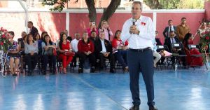 Reconoce Pepe Chedraui a docentes por formar a estudiantes