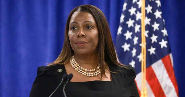 Denuncia administraci&oacute;n de Trump a fiscal general de NY