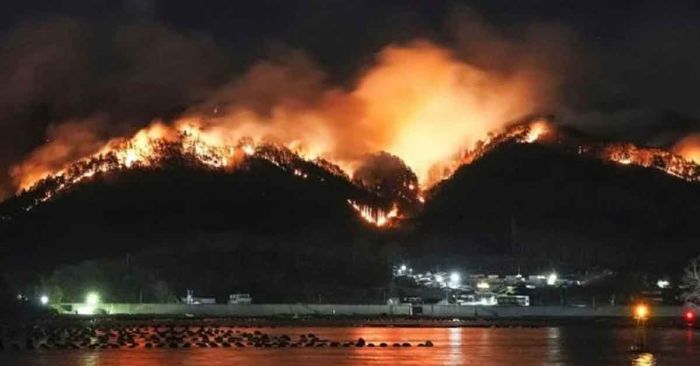 Obliga incendio en Japón a evacuación