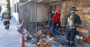 Se incendia ofrenda de colegio en colonia Las Palmas