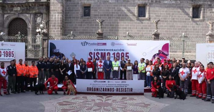 Reconocen a instituciones de emergencia por 40 aniversario del sismo de 1985