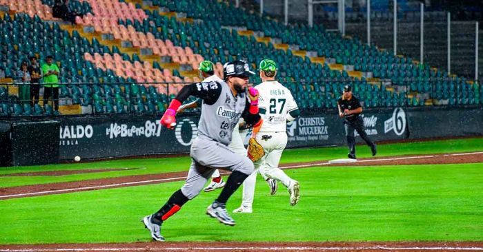 Cae Pericos ante Piratas en el tercero de la serie