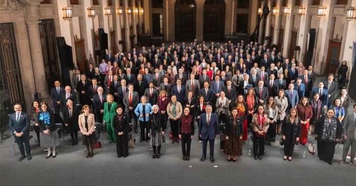 Encabeza Sheinbaum reunión con embajadas y consulados