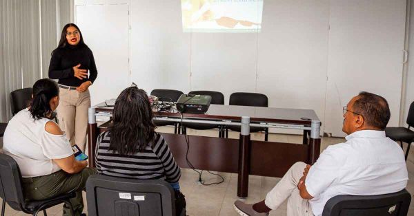 Imparte SMDIF talleres de resiliencia a personas cuidadoras