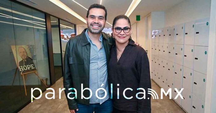 Atiende Máynez a Fedrha Suriano tras la incorporación de Camarillo a MC