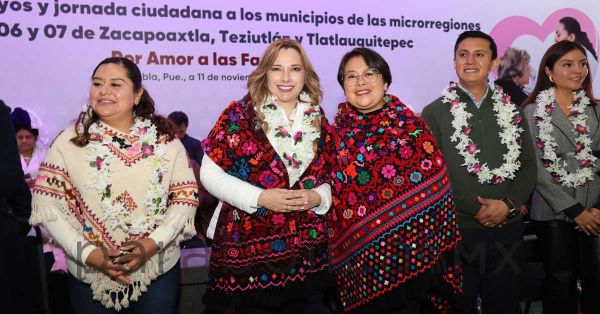 Entrega Ceci Arellano m&aacute;s de 3 mil apoyos a poblanos en Zacapoaxtla