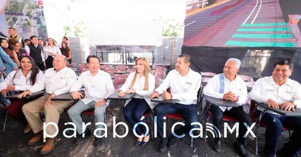 Contar&aacute;n m&aacute;s de un mill&oacute;n de estudiantes poblanos con Beca Rita Cetina: Mario Delgado