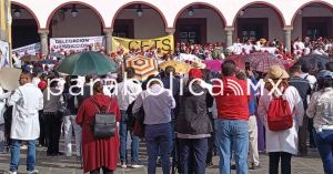 Acusan trabajadores de Salud desabasto de medicamentos