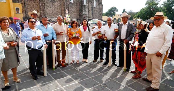 Destaca Tonantzin Fern&aacute;ndez la importancia de preservar las tradiciones de San Pedro Cholula